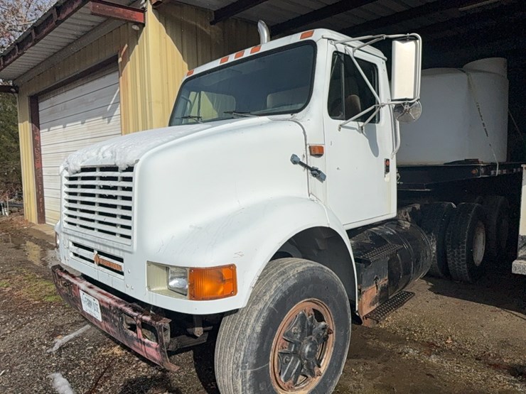 1989--intl-tractor-trailer,-477,369-miles,-diesel-l10-cummings-engine,-title-in-hand;-located-at-7241-roxbury-rd,-charles-city,-va,-please-call-804.837.9940-or-804.651.4404-with-questions-image-1