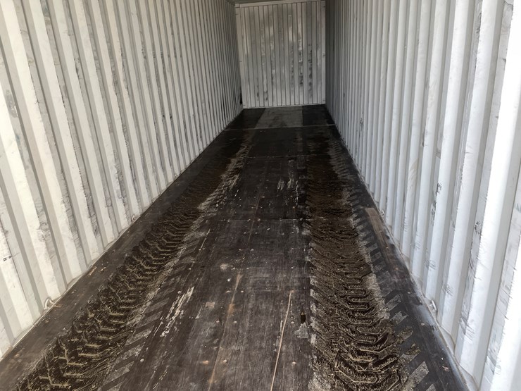 #105-•-40'-high-cube-shipping-container-image-12