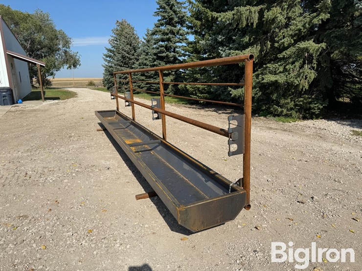 24'-fence-line-feed-bunk-image-9
