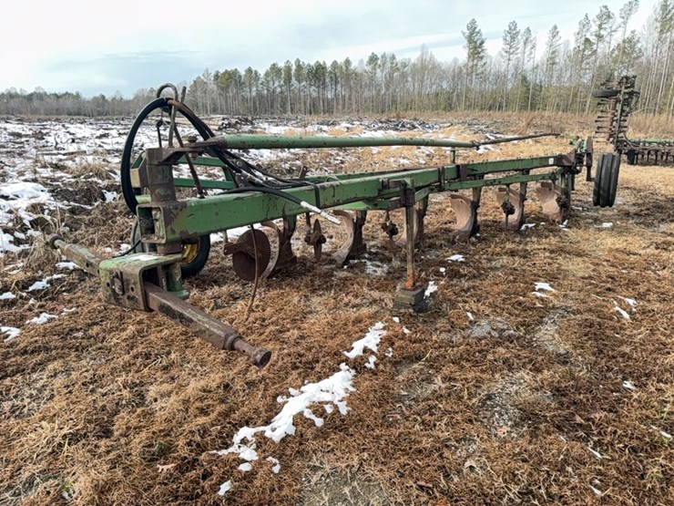 6-x-18-semi-mount-plow;-located-at-7241-roxbury-rd,-charles-city,-va,-please-call-804.837.9940-or-804.651.4404-with-questions-image-1