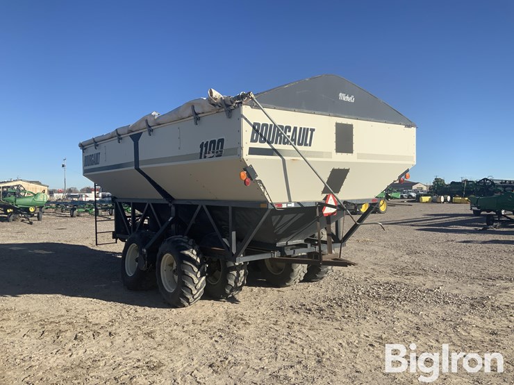 bourgault-1100-grain-cart-image-7