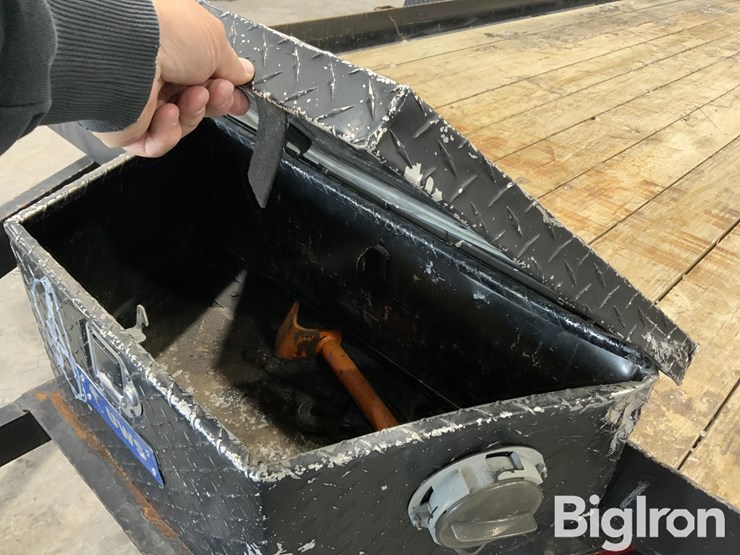 2022-cross-country-4hd16-16'-t/a-utility-trailer-w/ramps-image-13