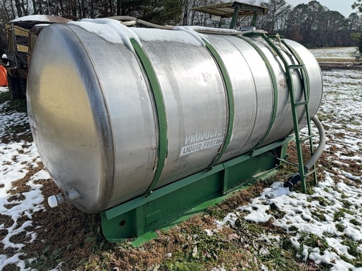 1200-gal-stainless-steel-nurse-tank;-located-at-7241-roxbury-rd,-charles-city,-va,-please-call-804.837.9940-or-804.651.4404-with-questions-image-9