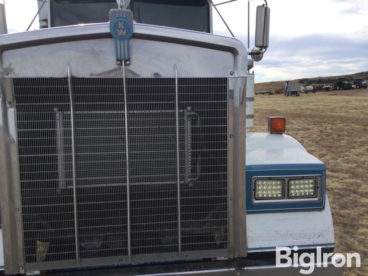 1983-kenworth-w900b-image-18