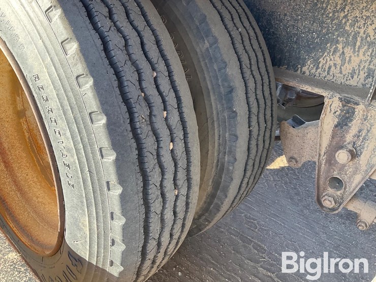 2002-neville-sprayer-trailer-image-20