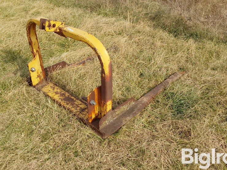 3-pt-mounted-bale-fork-image-1