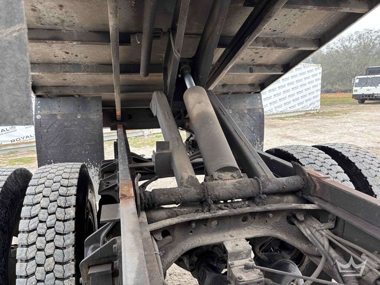 2007-international-durastar-4300-image-47