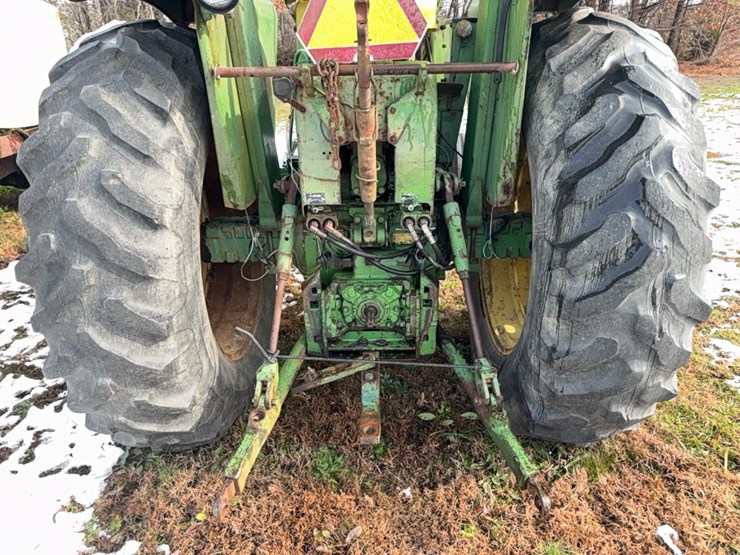 john-deere-4320-image-15