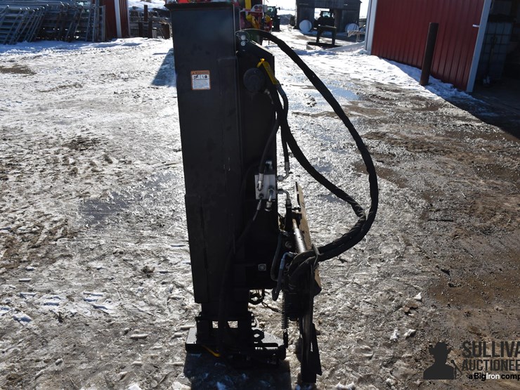 danuser-hammer-sm40-post-driver-skid-steer-attachment-image-5