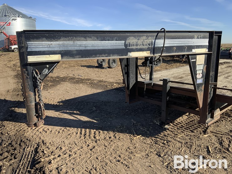 1997-titan-trailer-image-13