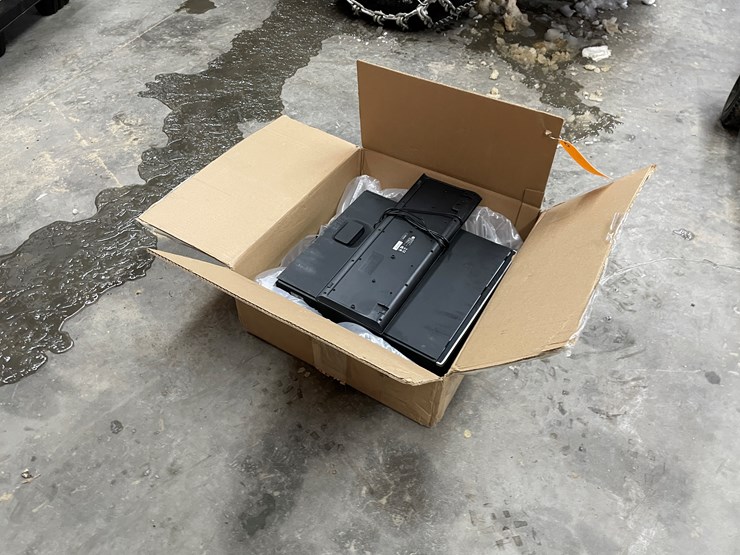 #5853-•-hp-desktop-computer-image-3