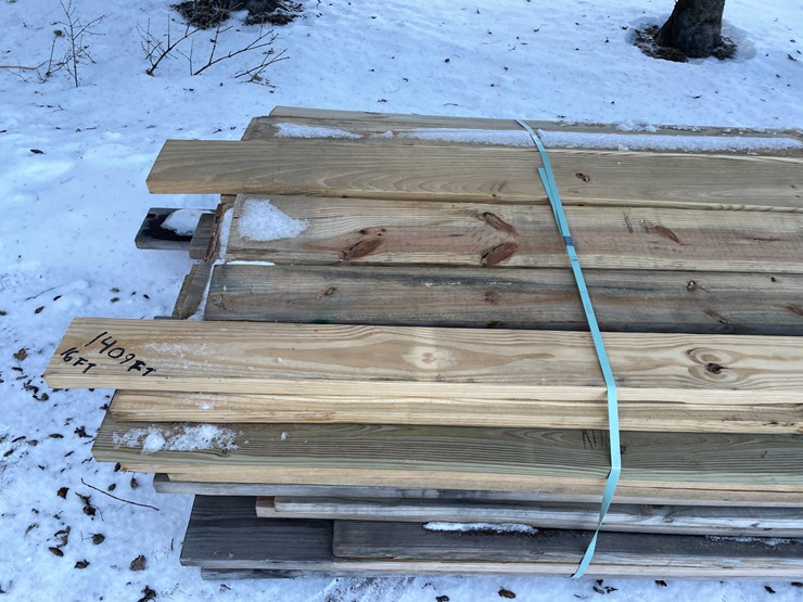 #3814-•-bundle-of-green-treated-and-construction-grade-lumber-image-8