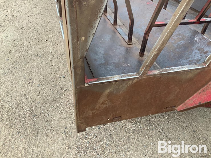 cattle-man’s-choice-bale-feeder-wagon-image-13