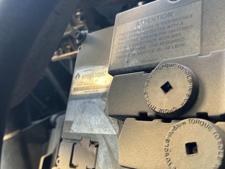 2001-international-4700-image-38