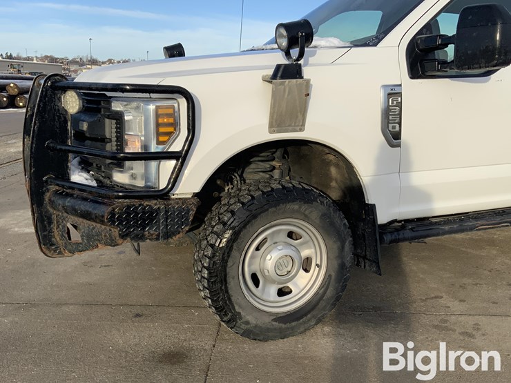 2019-ford-f350-xl-image-14