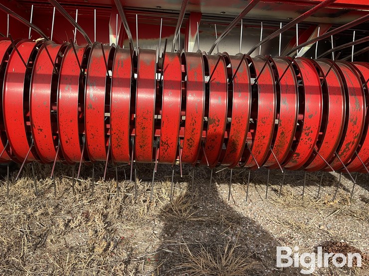 massey-ferguson-128-image-18