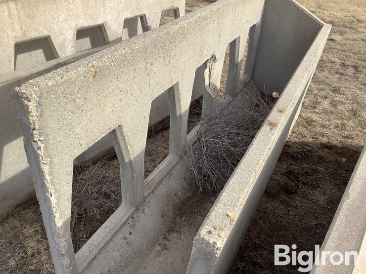 concrete-fenceline-feed-bunks-image-11