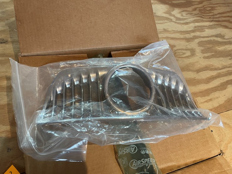 #3856-•-1969-polaris-playmate-grill-image-1