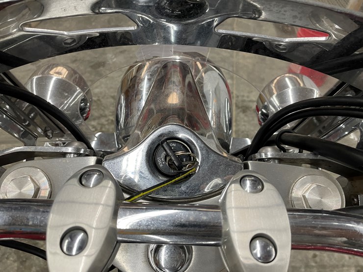 #1010-•-2011-yamaha-v-star-950-tourer-motorcycle-with-trike-kit-(has-wi-title)-image-37