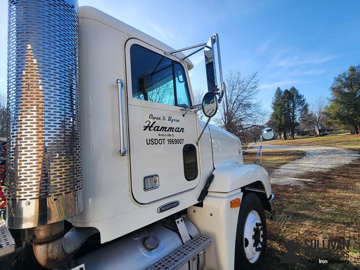 1997-freightliner-fld120-image-20