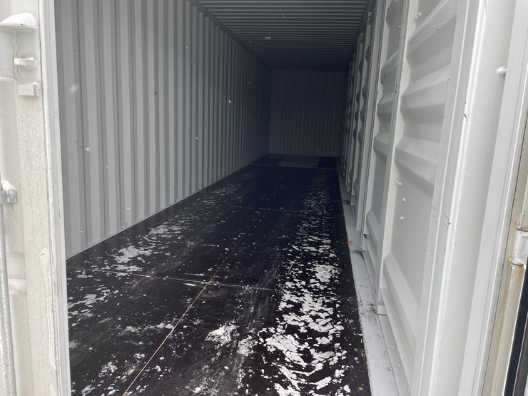 #101-•-40'-high-cube-multi-door-shipping-container-image-10