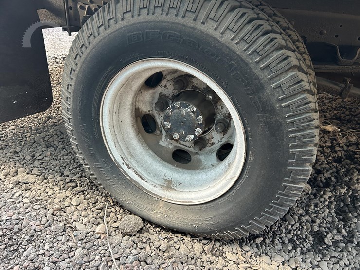 1997-isuzu-npr-image-10