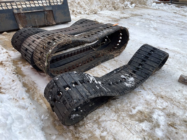 #3795-•-(4)-used-skid-steer-tracks-image-3