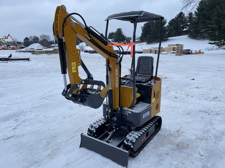 #206-•-new-ats-mini-excavator-image-1