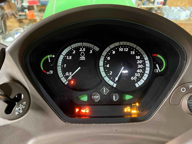 2013-john-deere-6170r-image-29