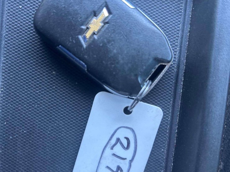 2020-chevrolet-silverado-1500-image-32