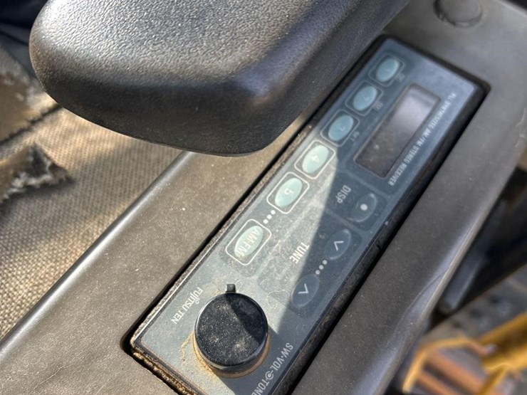 2002-deere-230c-lc-image-12