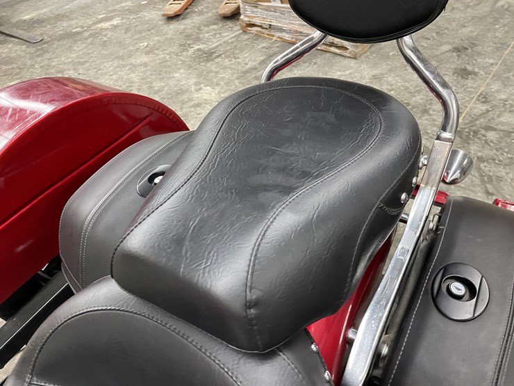 #1010-•-2011-yamaha-v-star-950-tourer-motorcycle-with-trike-kit-(has-wi-title)-image-43