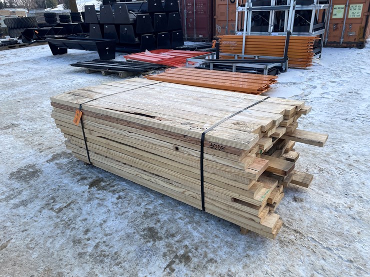 #3813-•-bundle-of-construction-grade-lumber-image-1