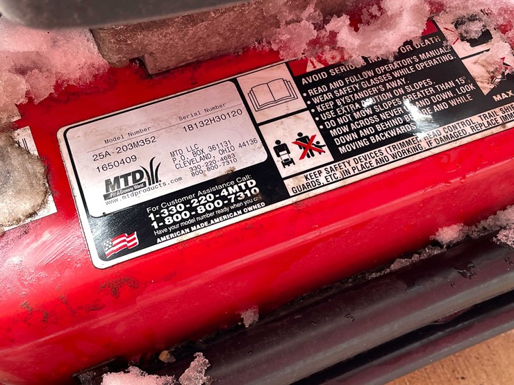 #3526-•-yard-machine-18"-string-trimmer-image-8