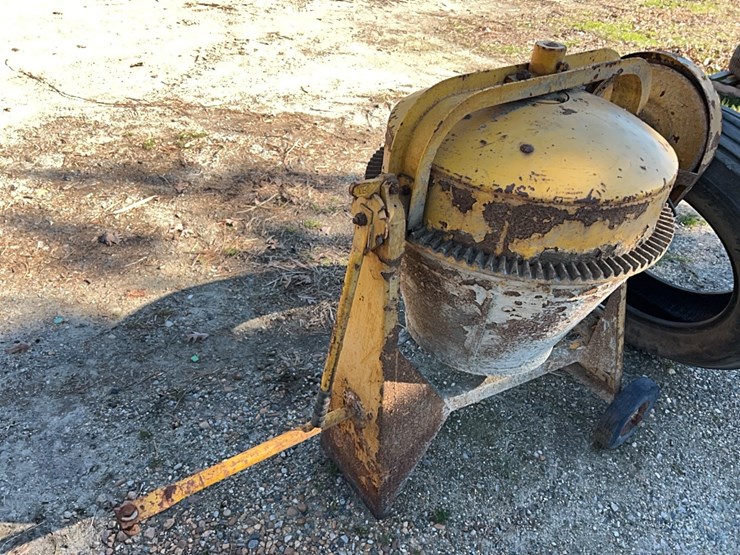 cement-mixer;-located-at-7241-roxbury-rd,-charles-city,-va,-please-call-804.837.9940-or-804.651.4404-with-questions-image-4