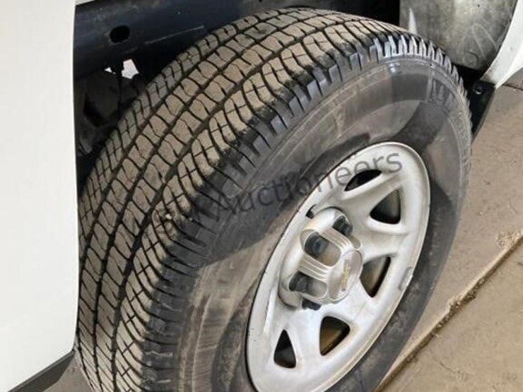 2016-chevrolet-silverado-1500-image-8