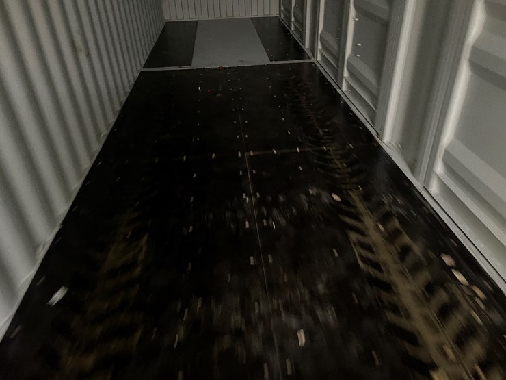 #100-•-40'-high-cube-multi-door-shipping-container-image-15