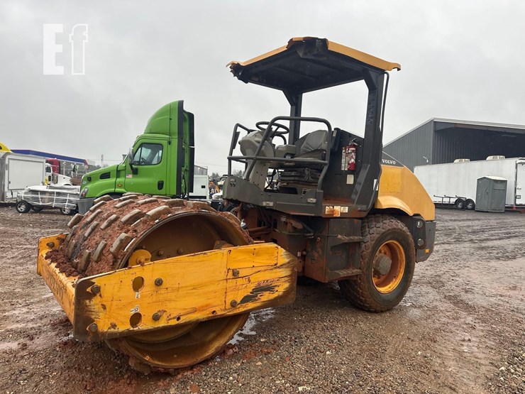 2014-volvo-sd75-image-1