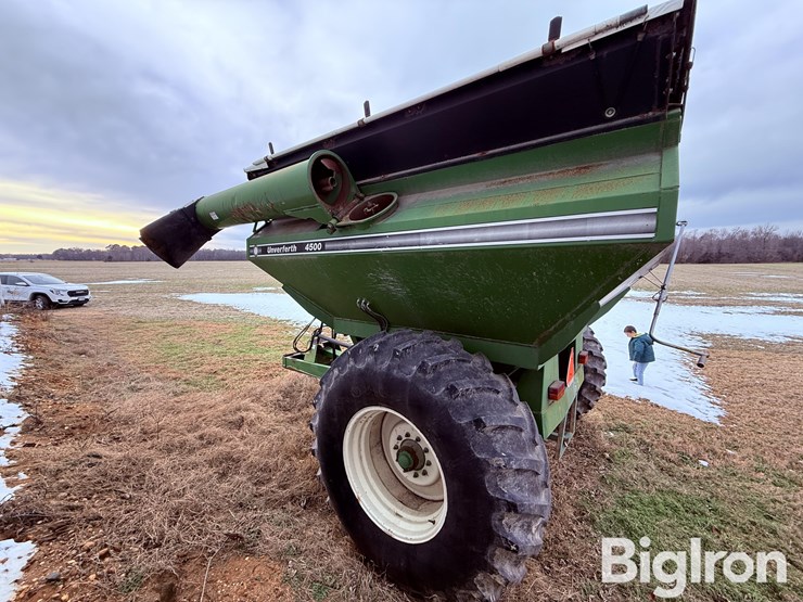 unverferth-gc-4500-grain-cart-image-8