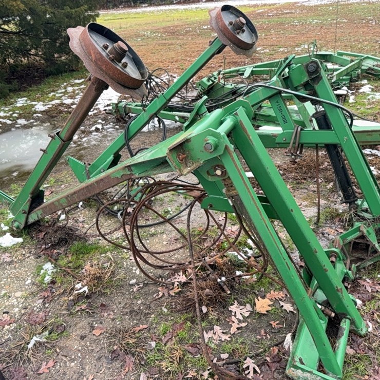 DRILL ROWMARKERS; LOCATED AT 7241 ROXBURY RD, CHARLES CITY, VA,  PLEASE CALL 804.837.9940 OR 804.651.4404 WITH QUESTIONS