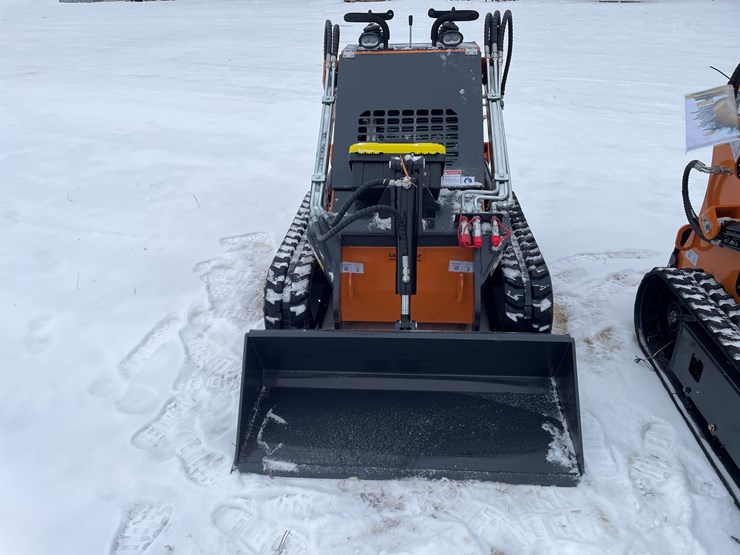 #304-•-new-landhonor-mini-skid-steer-loader-image-2