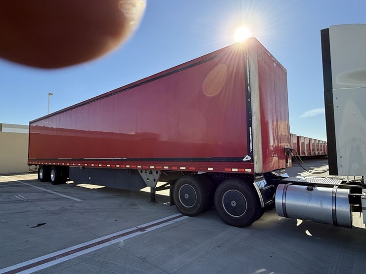 2016-utility-van-image-2