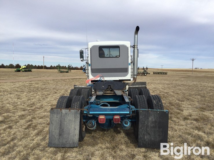 1983-kenworth-w900b-image-6