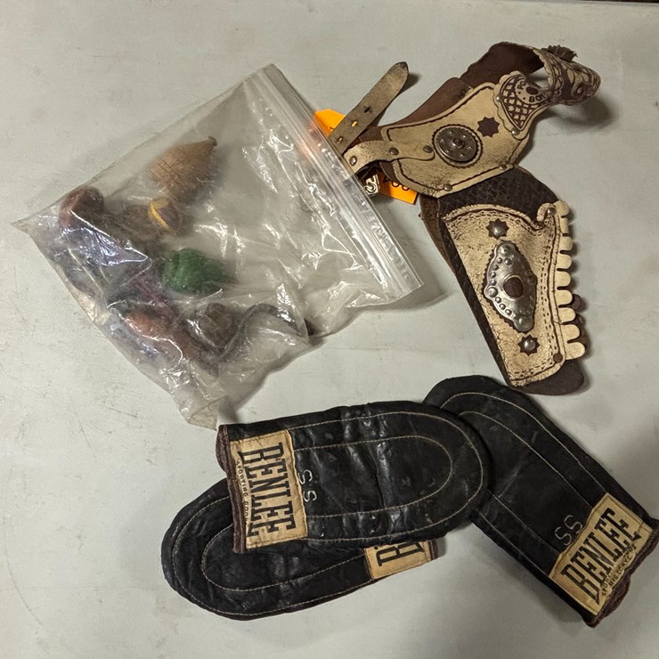 #3001 • Leather Holster