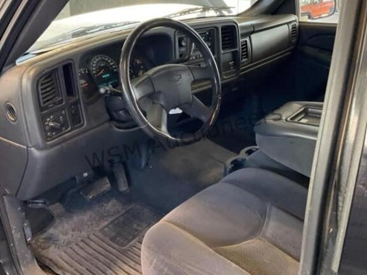 2004-chevrolet-silverado-1500-image-24