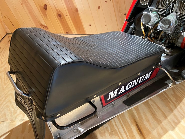 #3793-•-1970-rupp-440-magnum-snowmobile-image-10