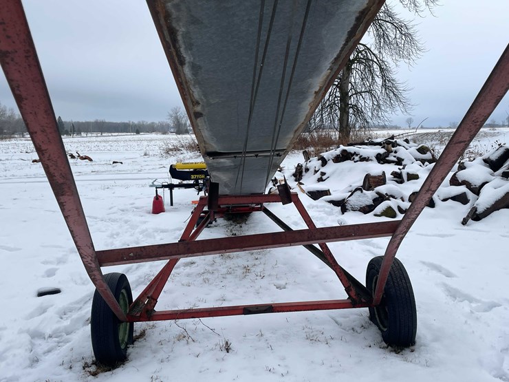 #3521-•-hay-elevator-image-23