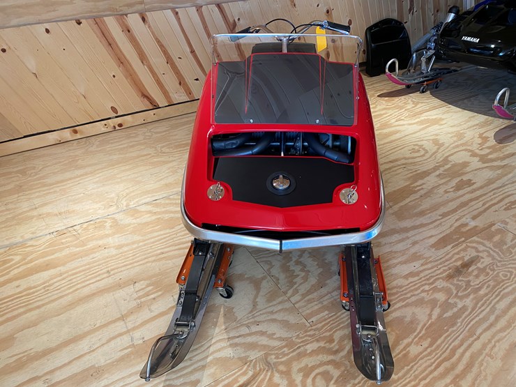 #3777-•-1971-rupp-800-magnum-snowmobile-image-2