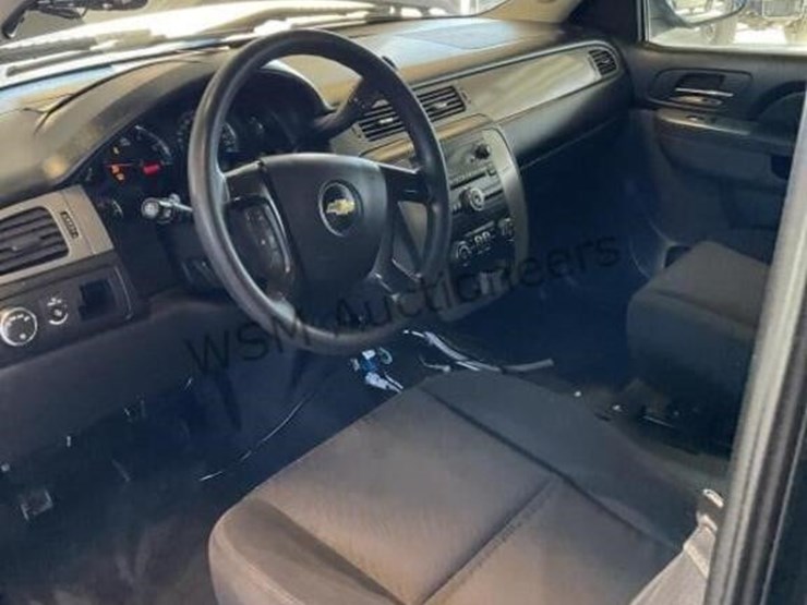 chevrolet-tahoe-image-21