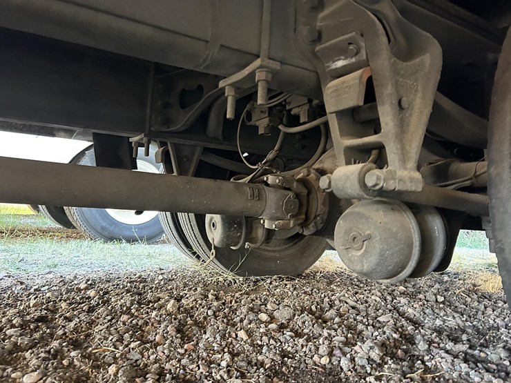 2001-international-4700-image-69